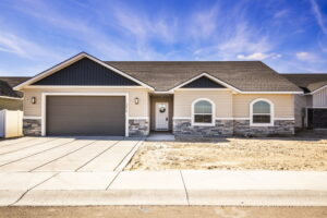 1-web-or-mls-2430-Lotus-Ave-17