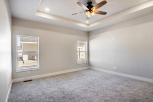 13-web-or-mls-2400-Lotus-Ave-12